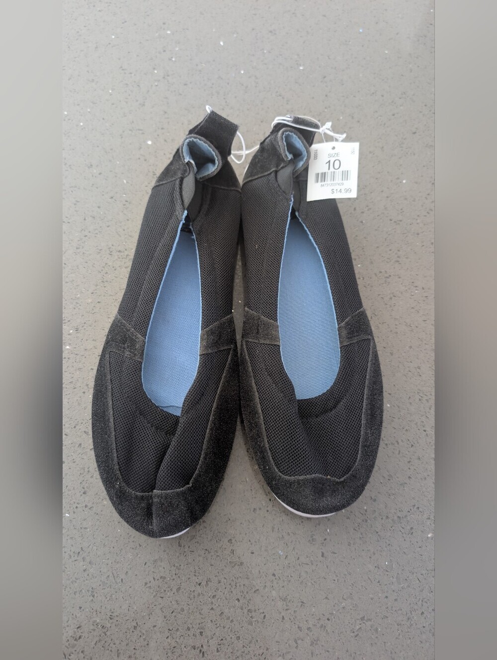 Women's Black Slip-On Flats with Cushioned Insole